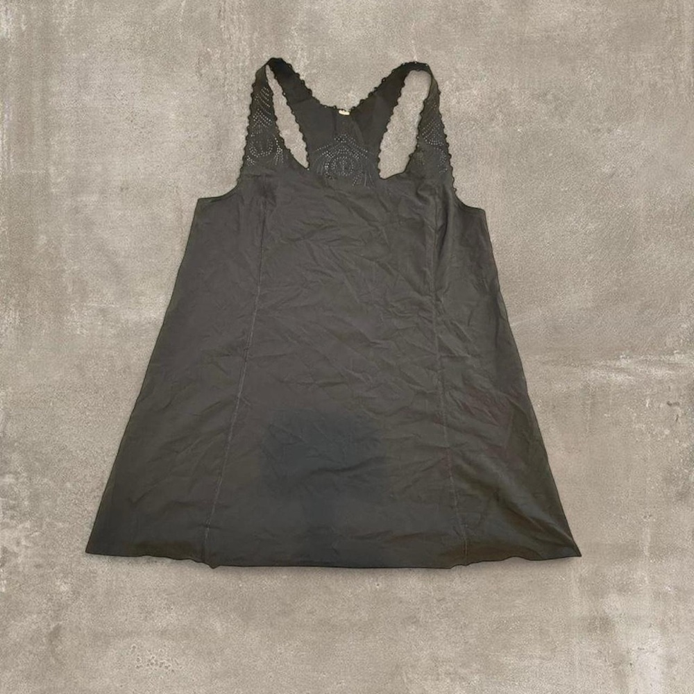 Lululemon Sculpt Tank Top Black Laser Cut Scalloped Hem